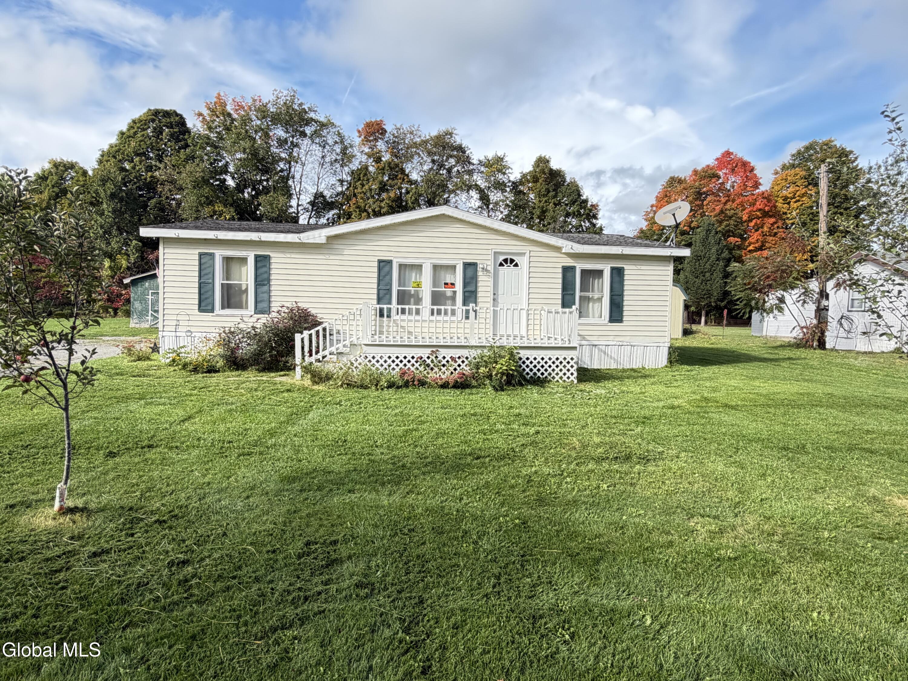 9 Spring Valley Lane Cambridge NY 12816