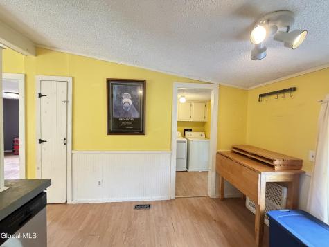 9 Spring Valley Lane Cambridge NY 12816