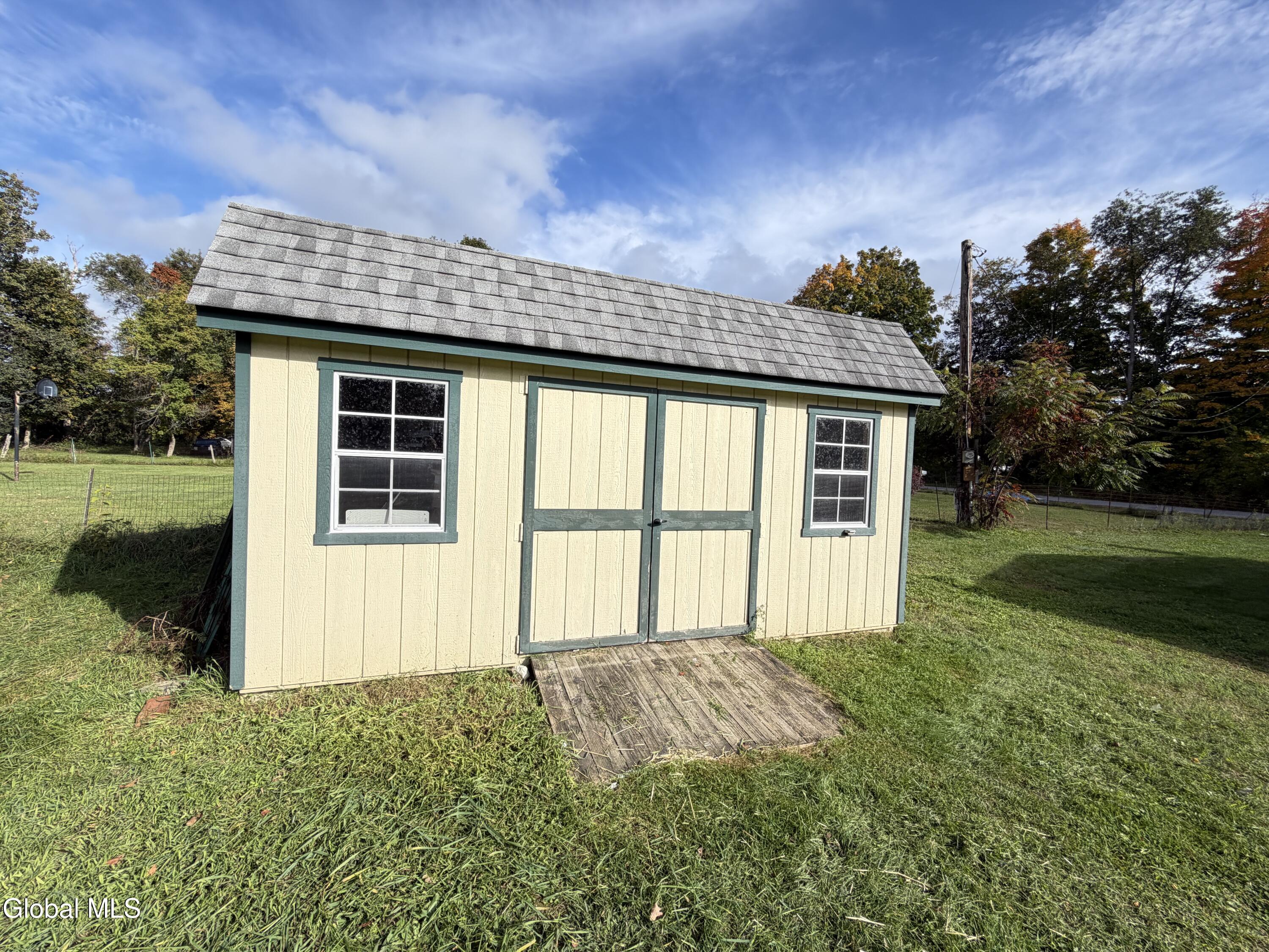 9 Spring Valley Lane Cambridge NY 12816
