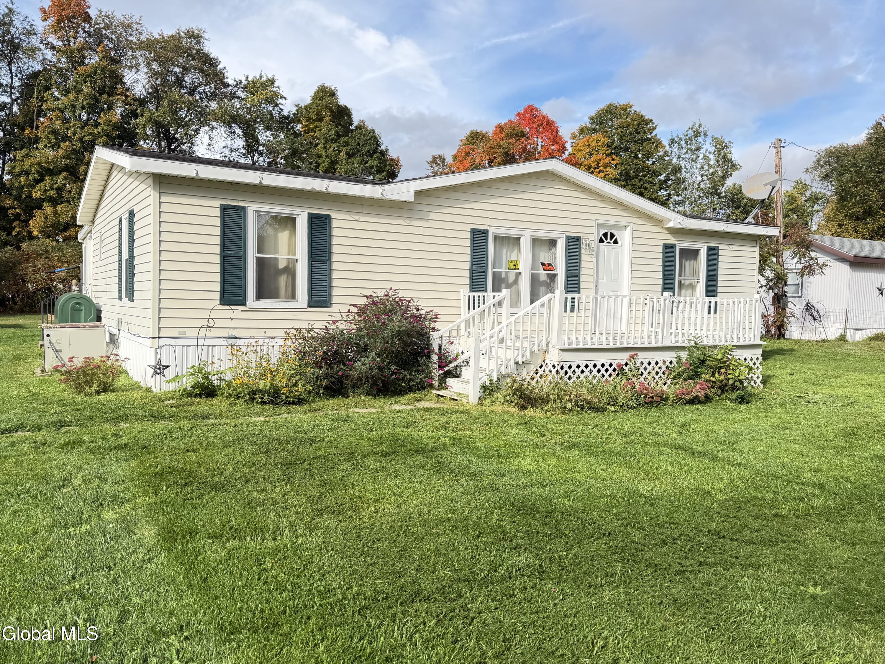 9 Spring Valley Lane Cambridge NY 12816