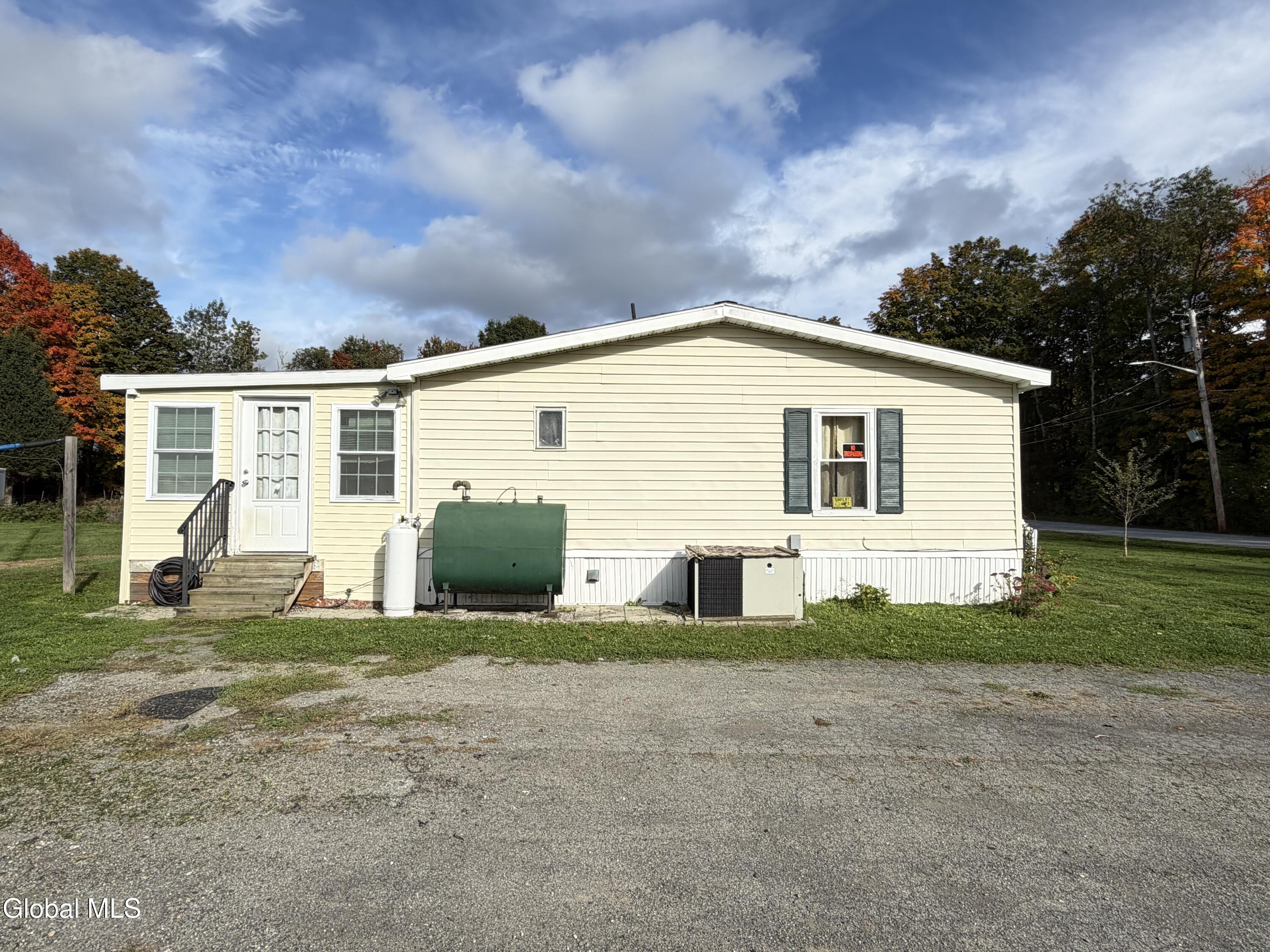 9 Spring Valley Lane Cambridge NY 12816