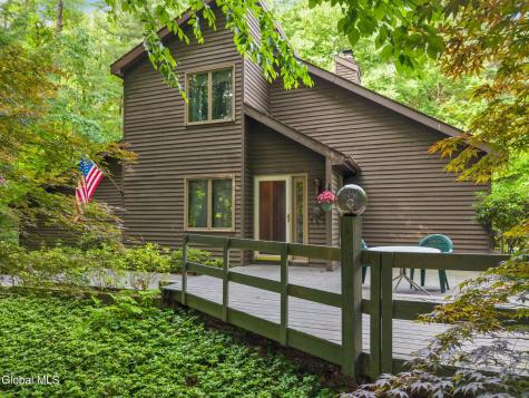 623 Bruno Road Clifton Park NY 12065
