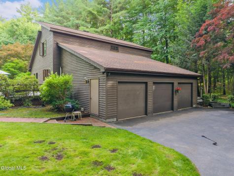 623 Bruno Road Clifton Park NY 12065