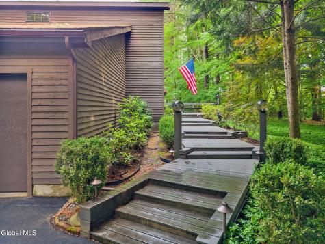623 Bruno Road Clifton Park NY 12065