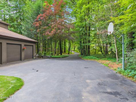 623 Bruno Road Clifton Park NY 12065