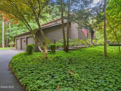 623 Bruno Road Clifton Park NY 12065