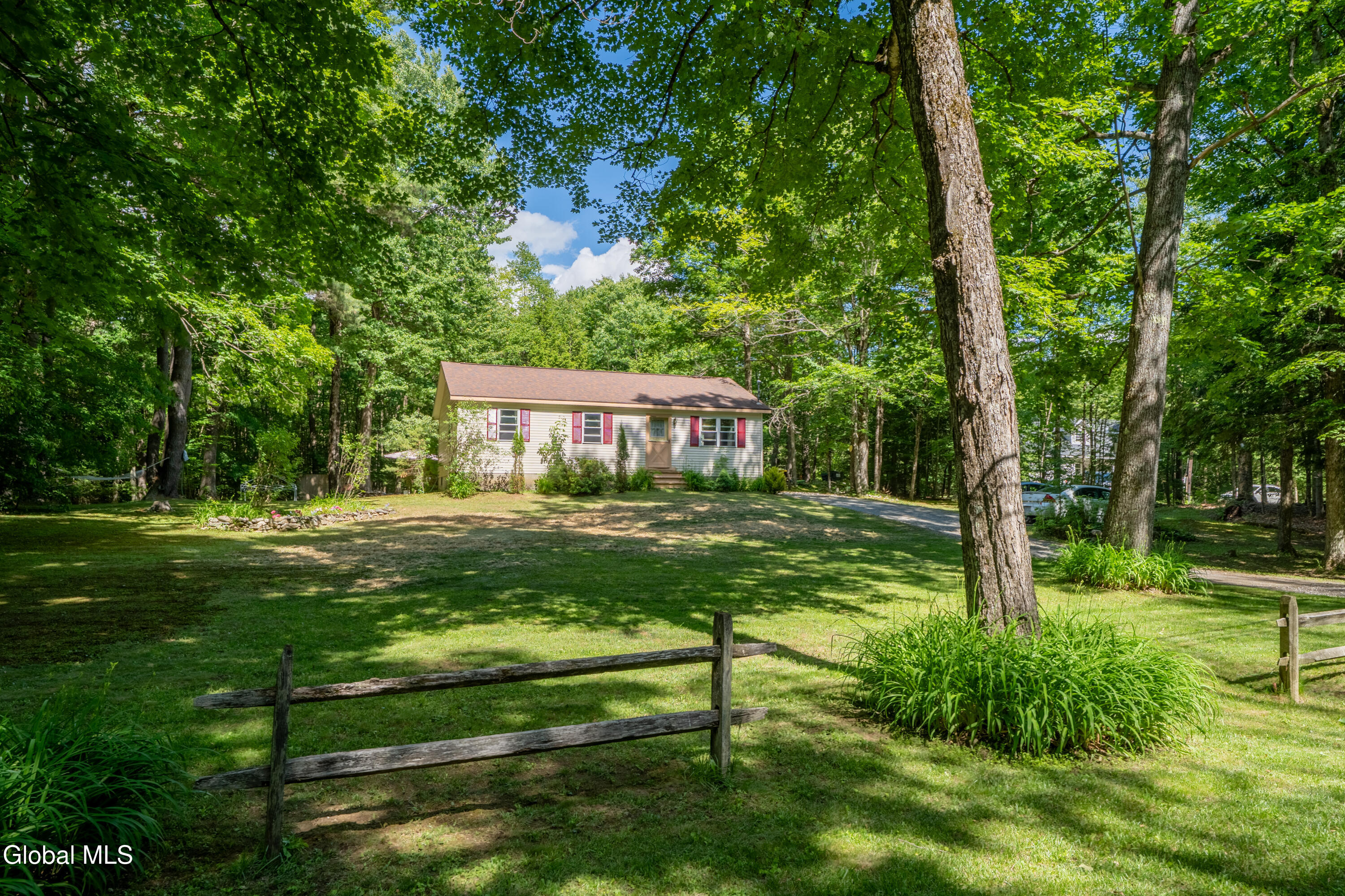 6010 Greens Corner Road Galway NY 12074