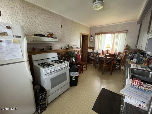 103 Pleasant Avenue Johnstown NY 12095