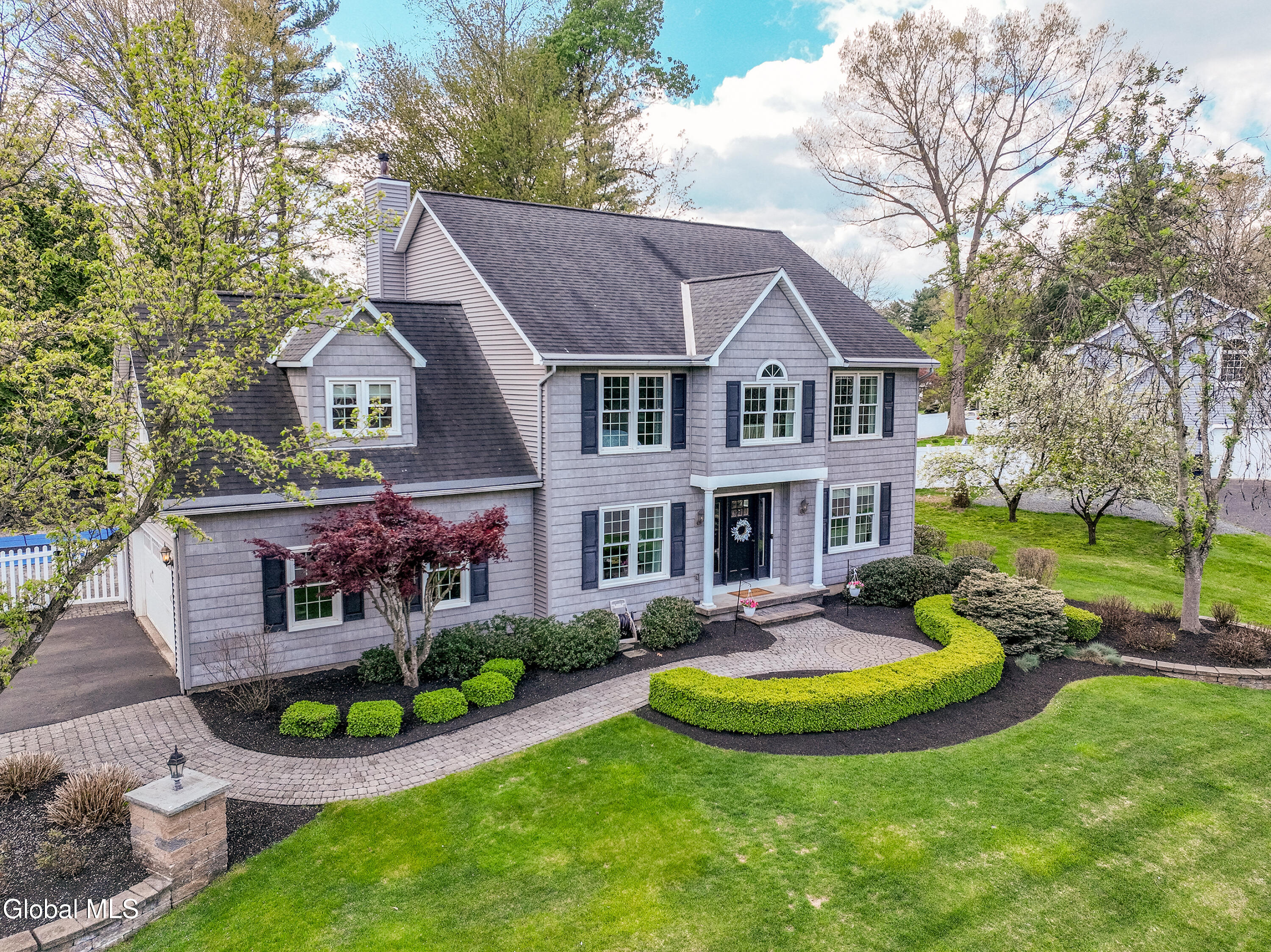 18 County Clare Lane Niskayuna NY 12309