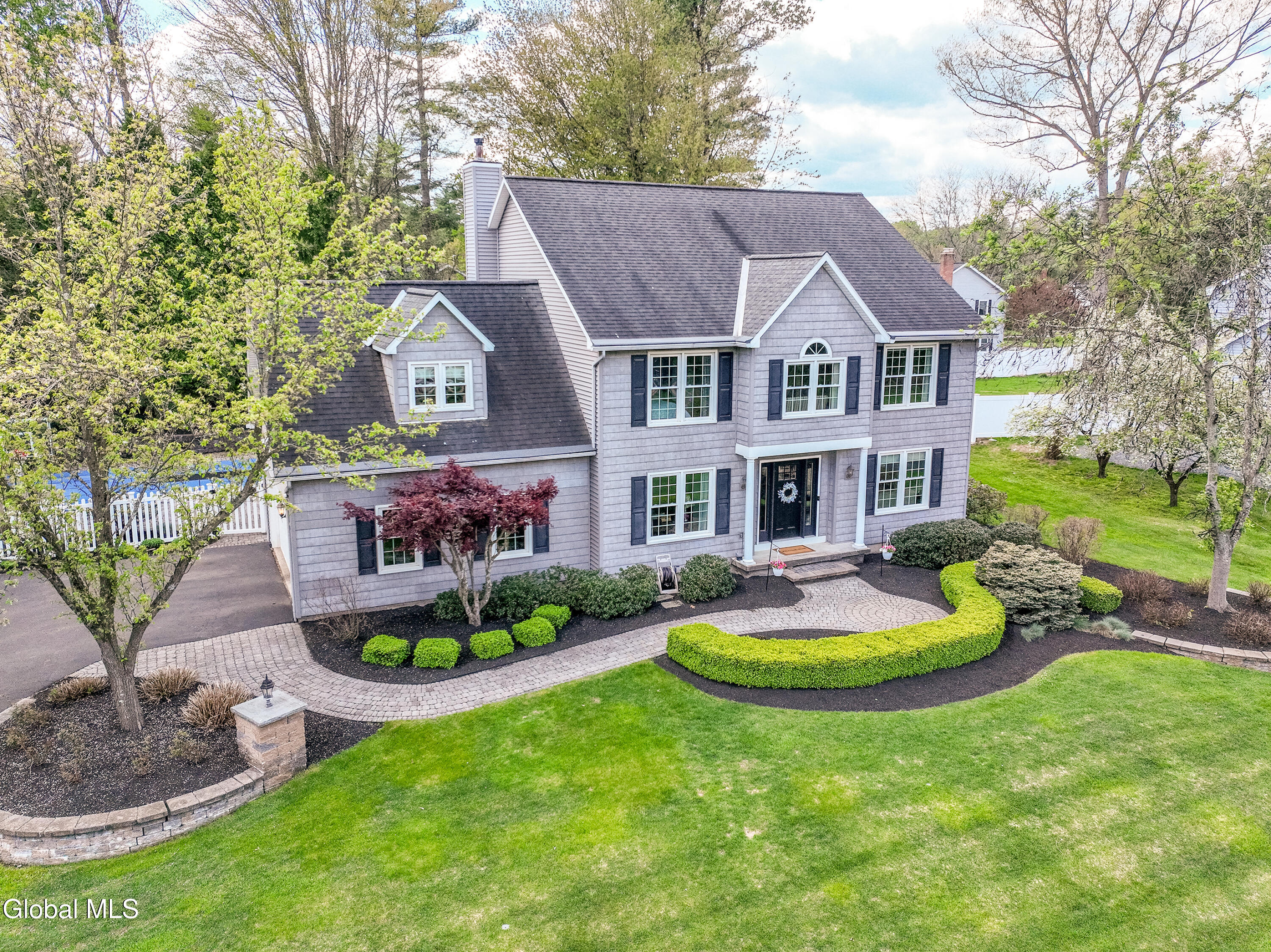 18 County Clare Lane Niskayuna NY 12309