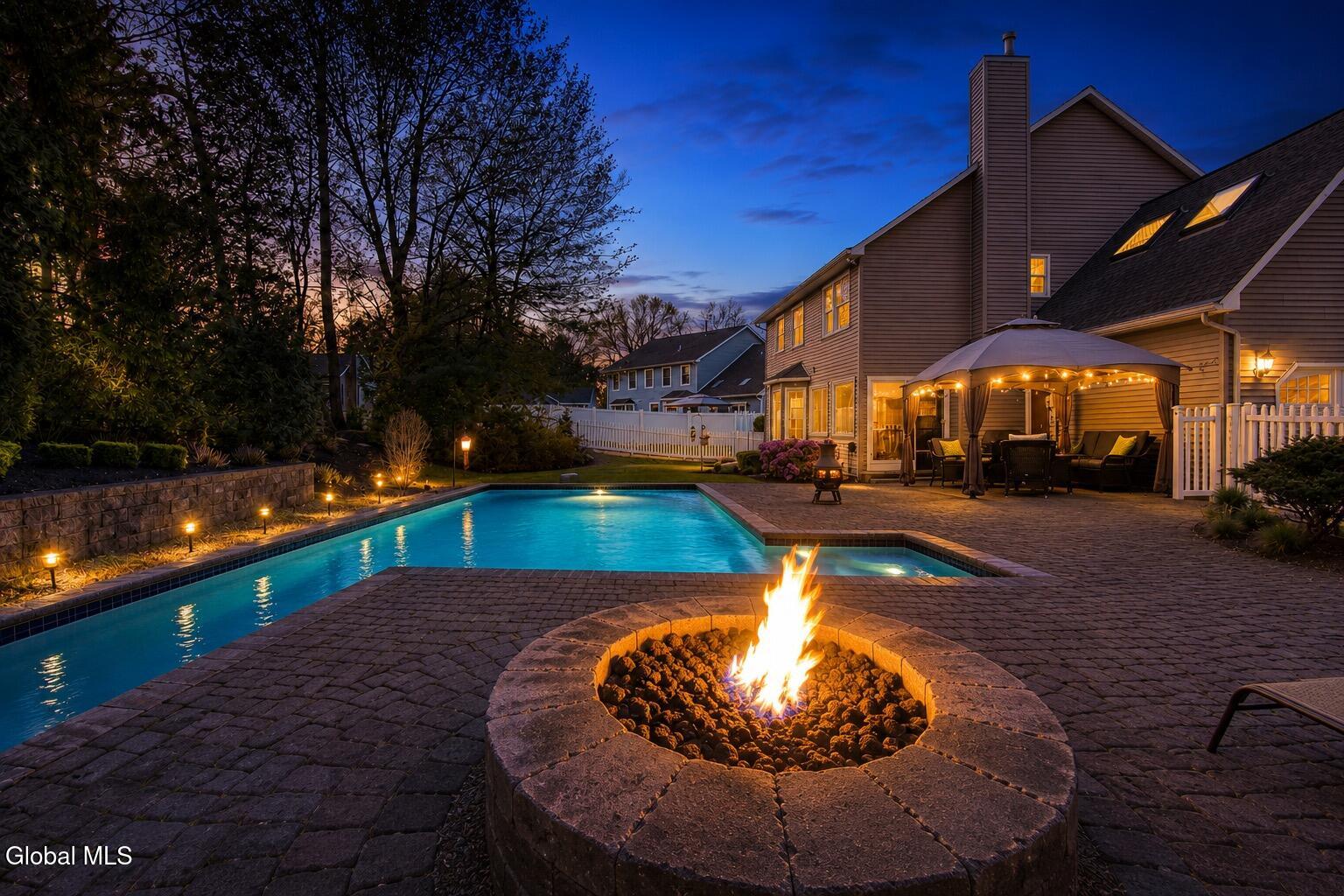 18 County Clare Lane Niskayuna NY 12309