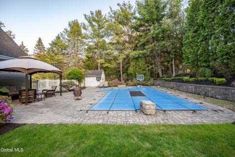 18 County Clare Lane Niskayuna NY 12309