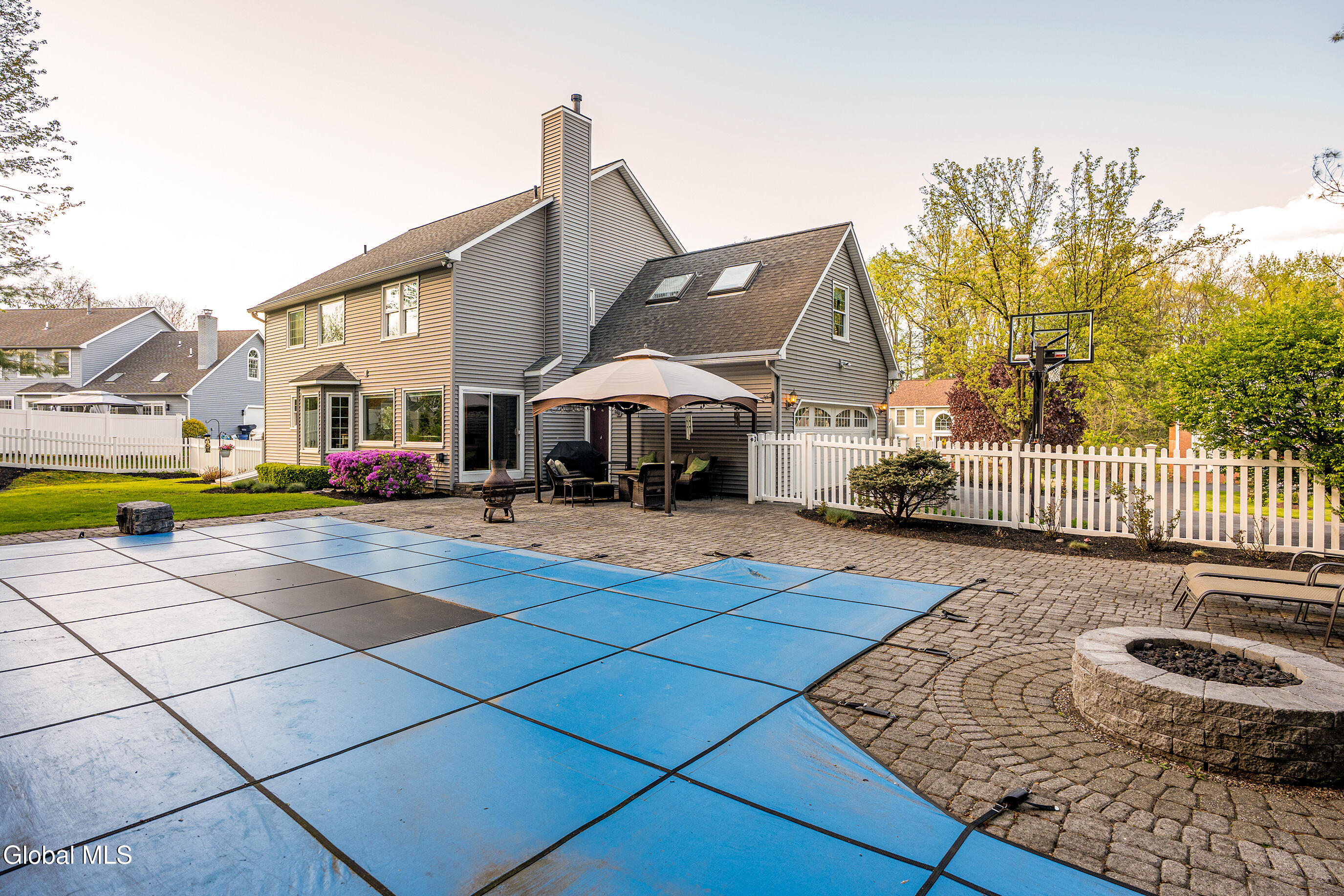 18 County Clare Lane Niskayuna NY 12309