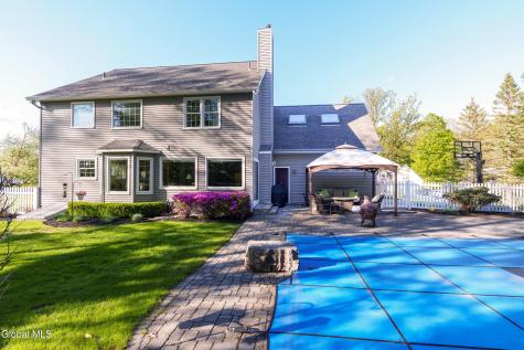 18 County Clare Lane Niskayuna NY 12309