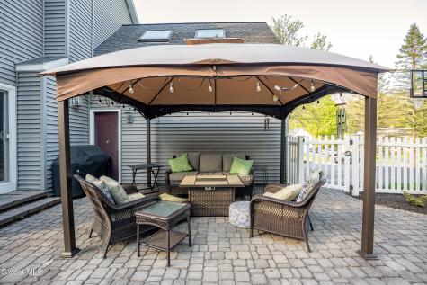 18 County Clare Lane Niskayuna NY 12309