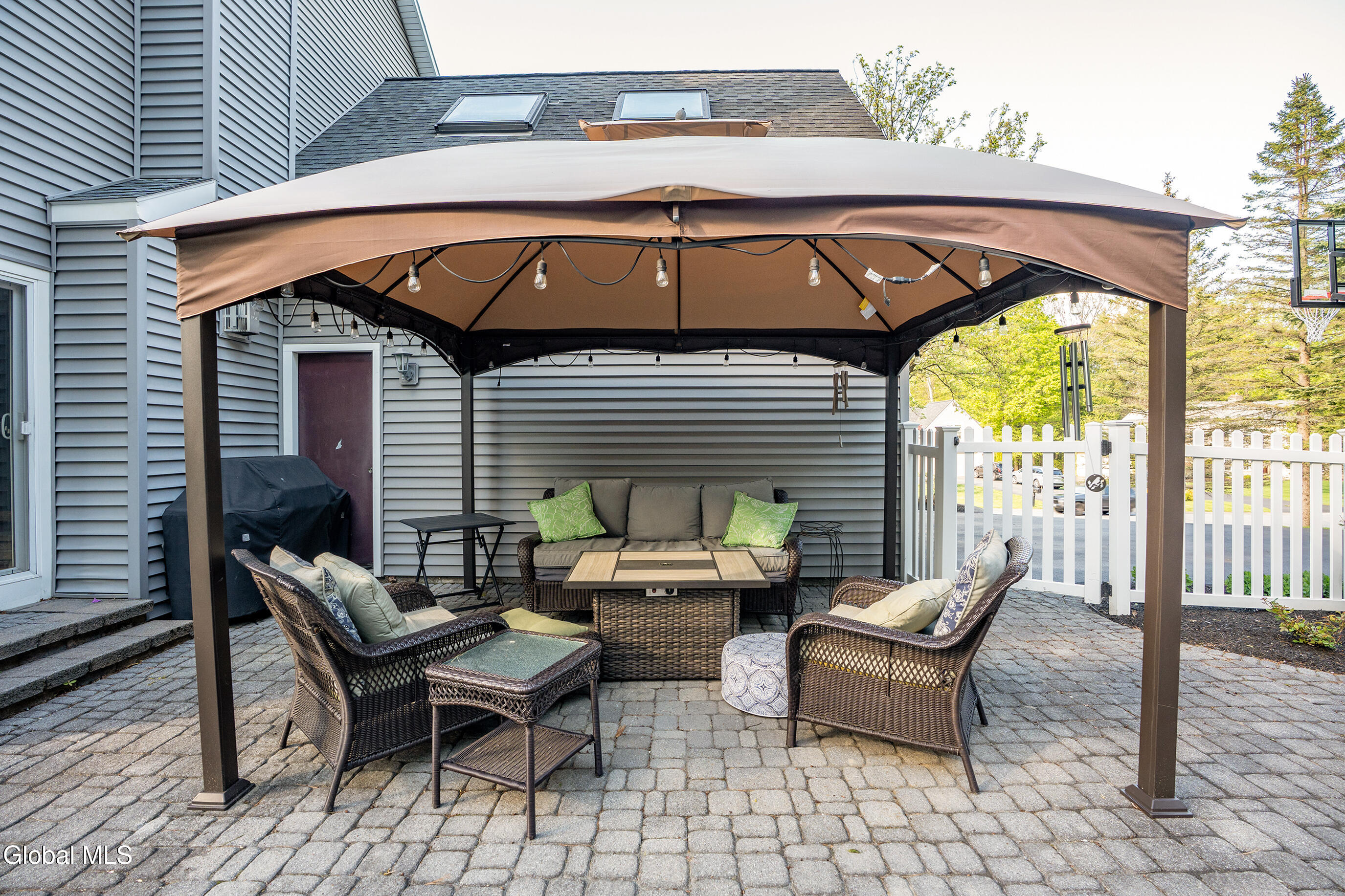 18 County Clare Lane Niskayuna NY 12309