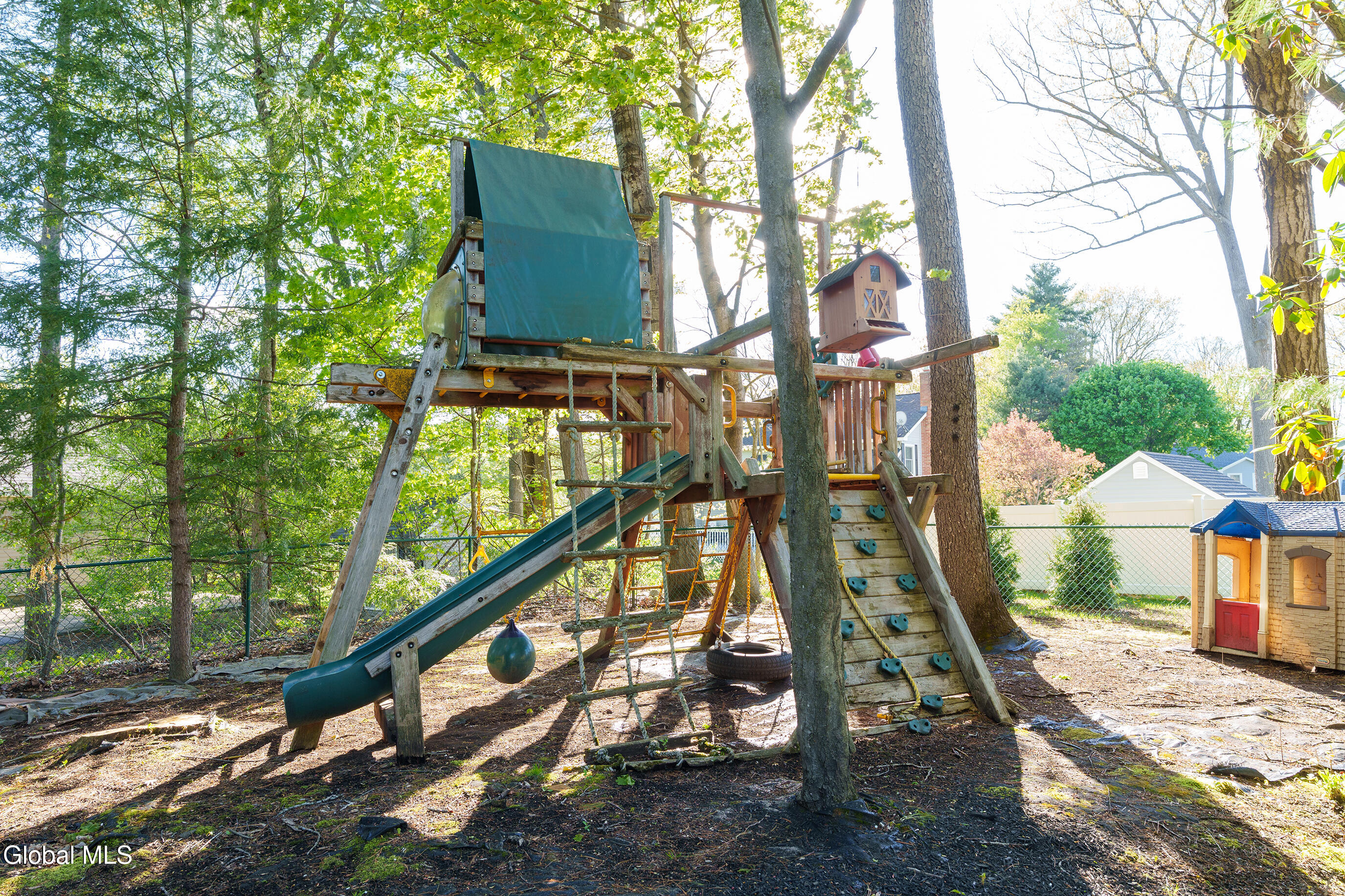 18 County Clare Lane Niskayuna NY 12309