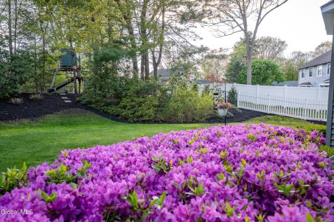 18 County Clare Lane Niskayuna NY 12309