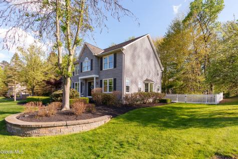 18 County Clare Lane Niskayuna NY 12309