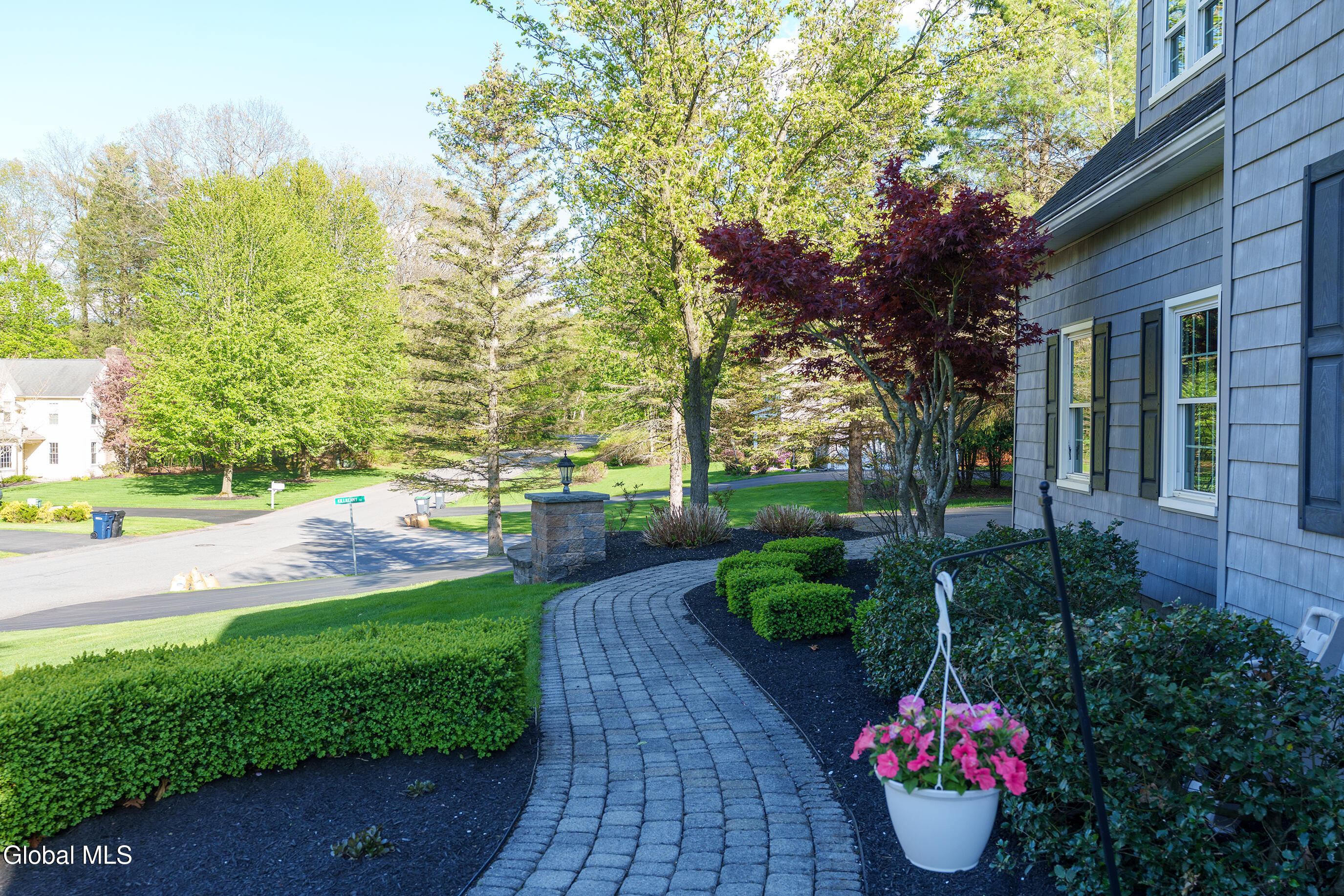 18 County Clare Lane Niskayuna NY 12309