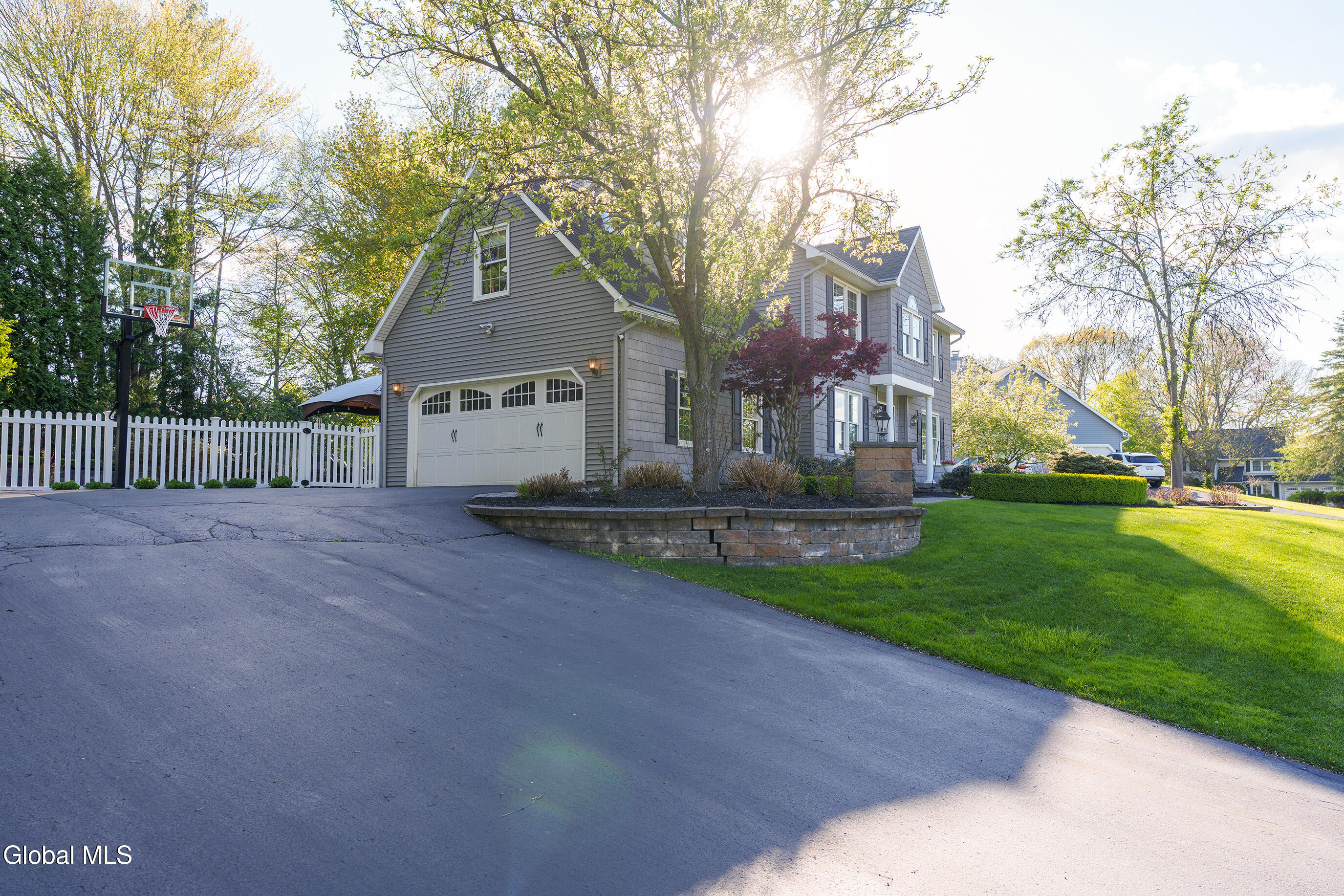 18 County Clare Lane Niskayuna NY 12309