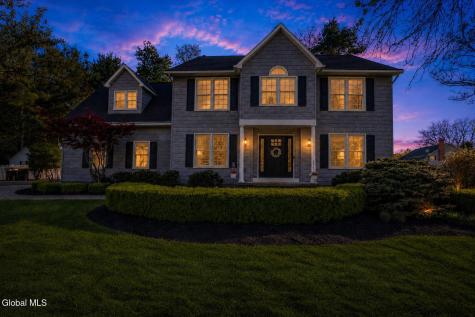 18 County Clare Lane Niskayuna NY 12309
