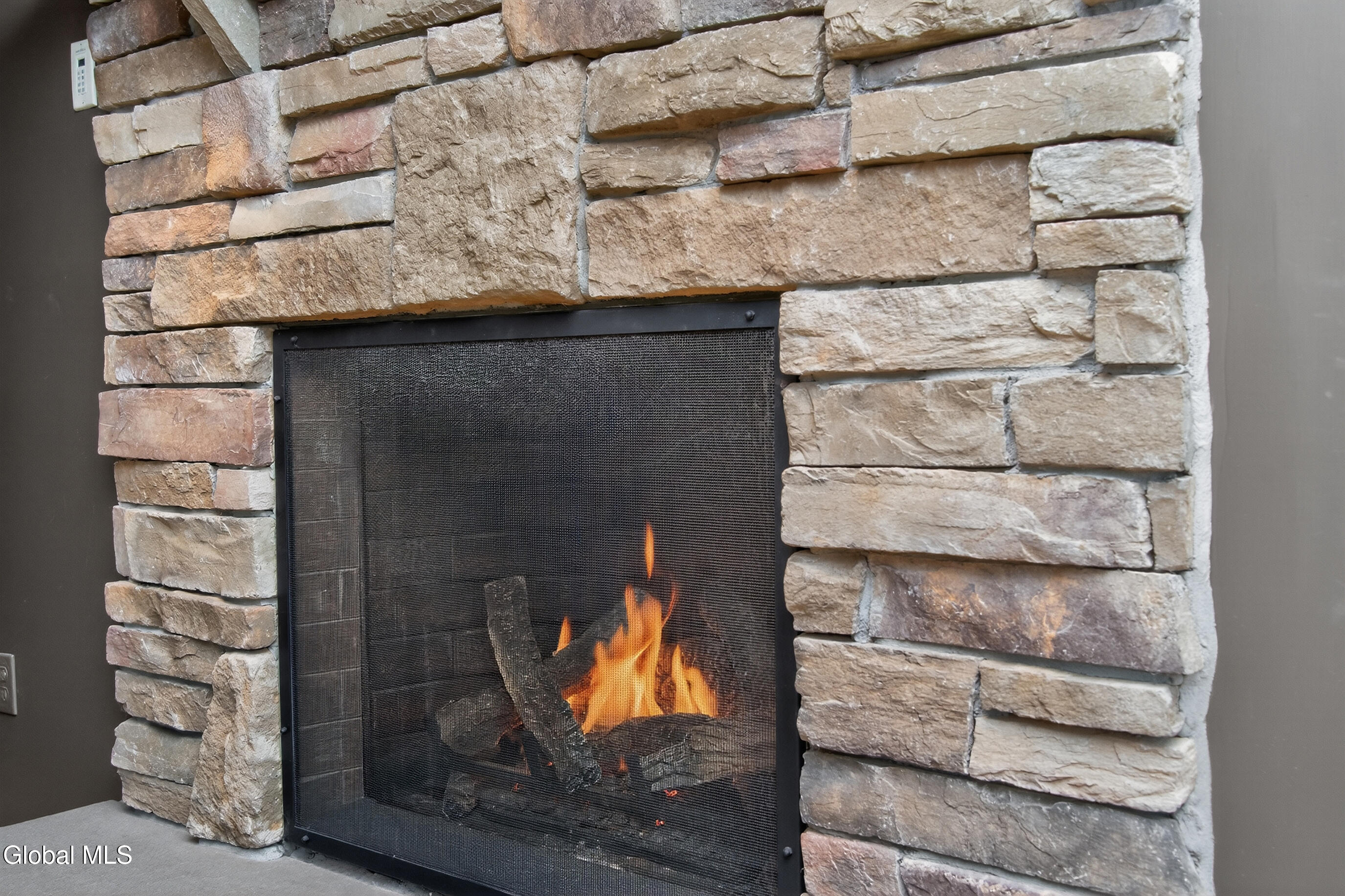 18 County Clare Lane Niskayuna NY 12309
