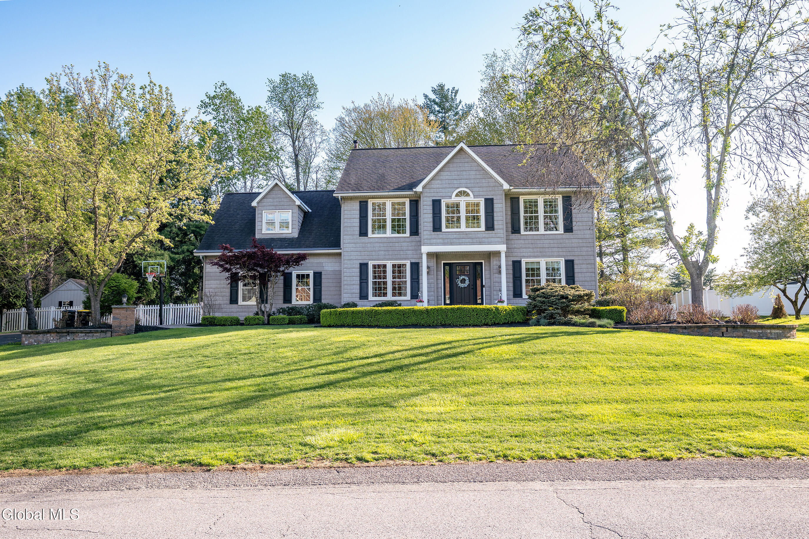 18 County Clare Lane Niskayuna NY 12309