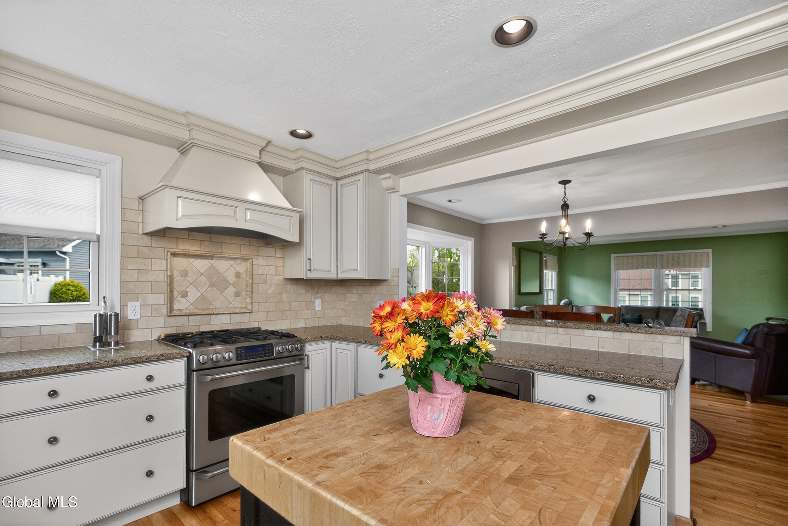 18 County Clare Lane Niskayuna NY 12309