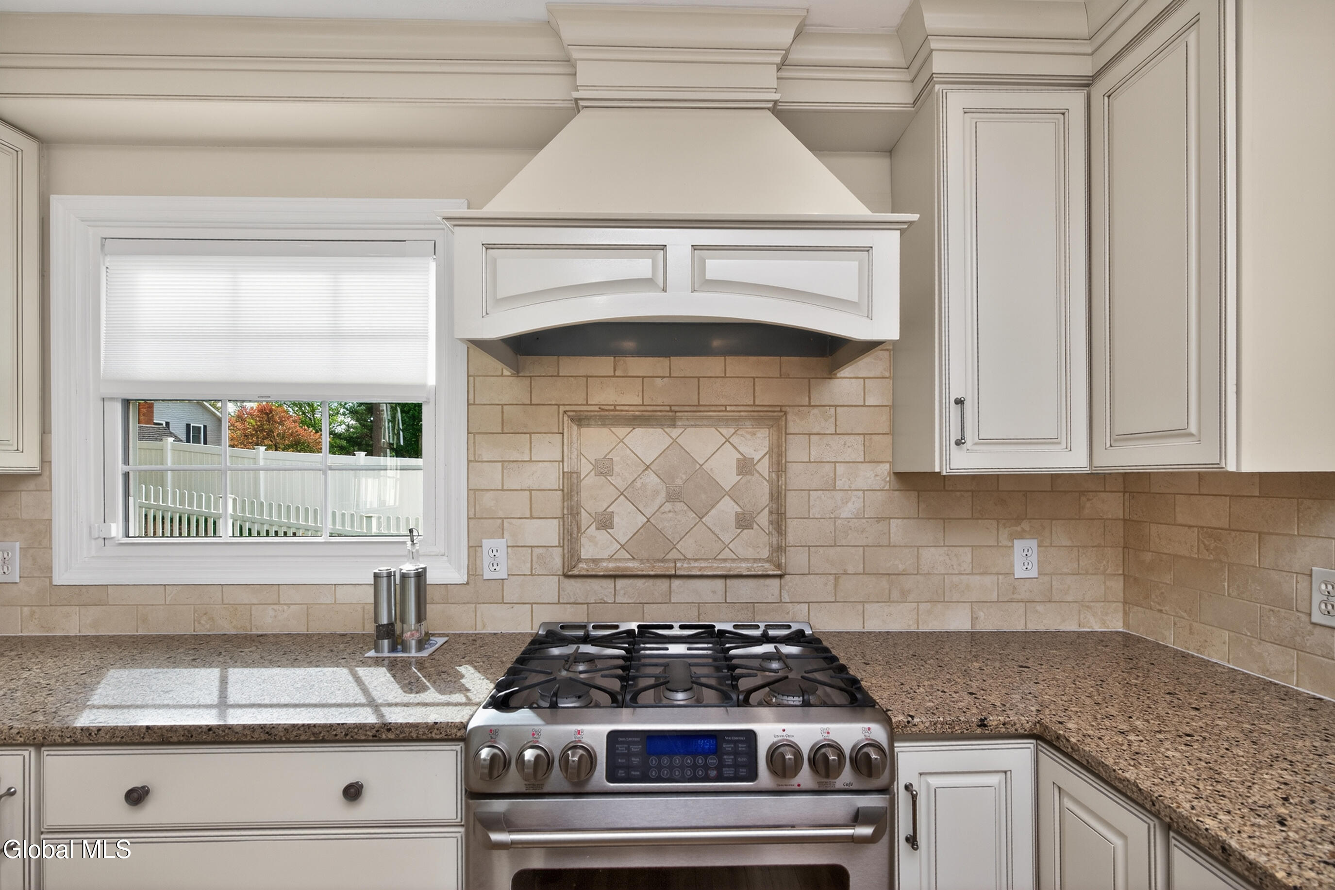 18 County Clare Lane Niskayuna NY 12309