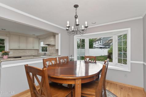 18 County Clare Lane Niskayuna NY 12309