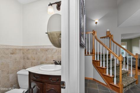18 County Clare Lane Niskayuna NY 12309