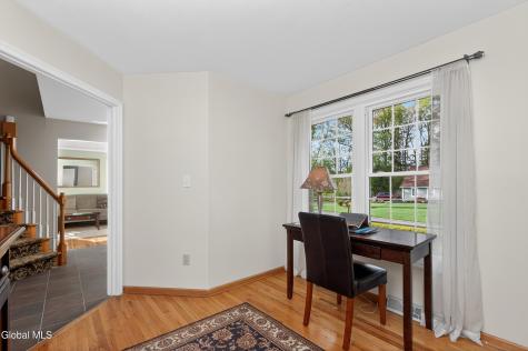 18 County Clare Lane Niskayuna NY 12309
