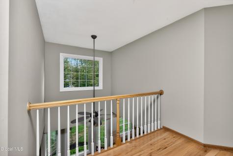 18 County Clare Lane Niskayuna NY 12309