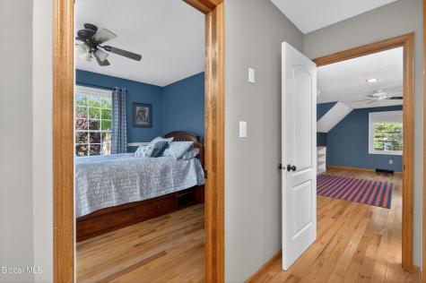 18 County Clare Lane Niskayuna NY 12309