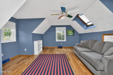 18 County Clare Lane Niskayuna NY 12309
