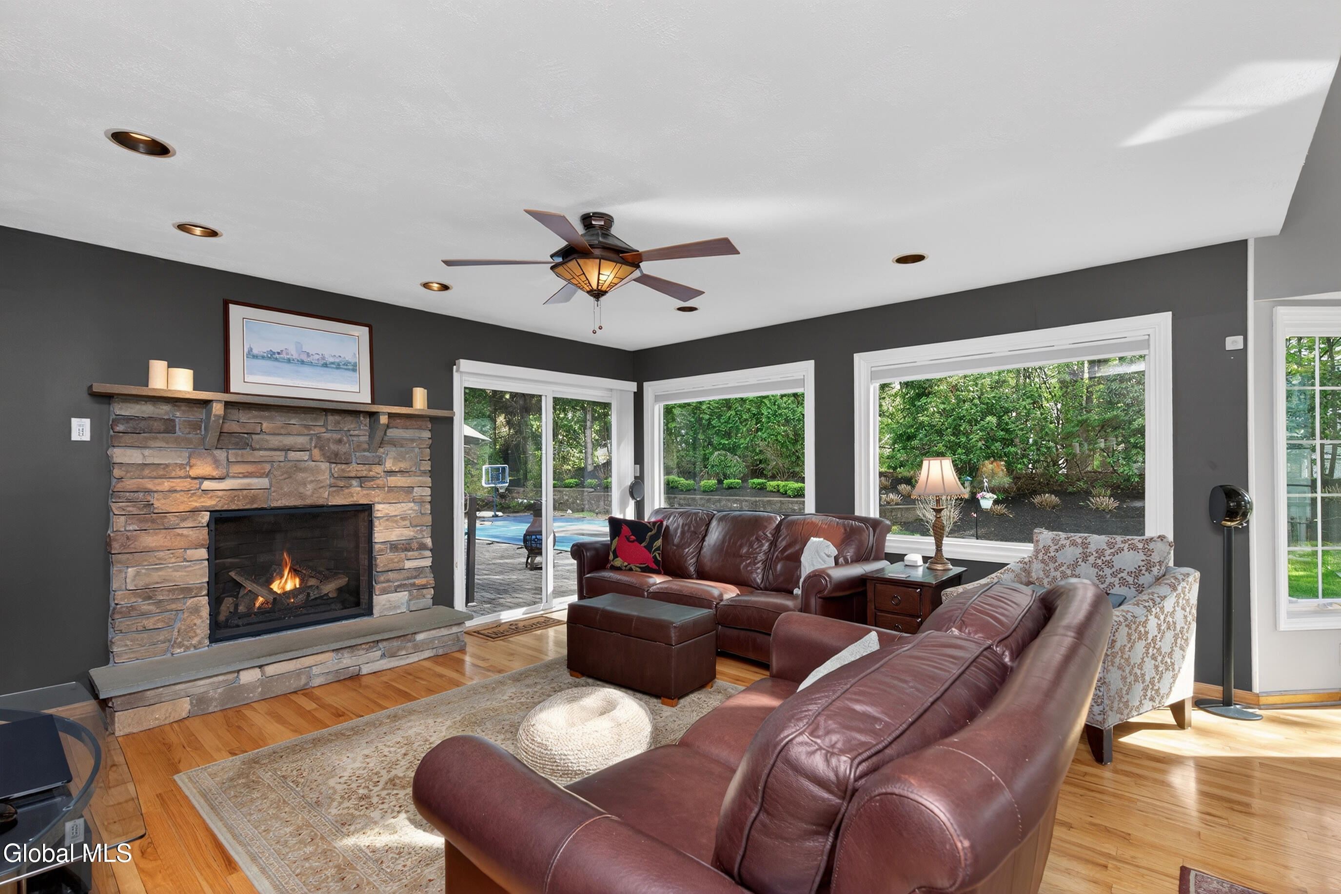 18 County Clare Lane Niskayuna NY 12309