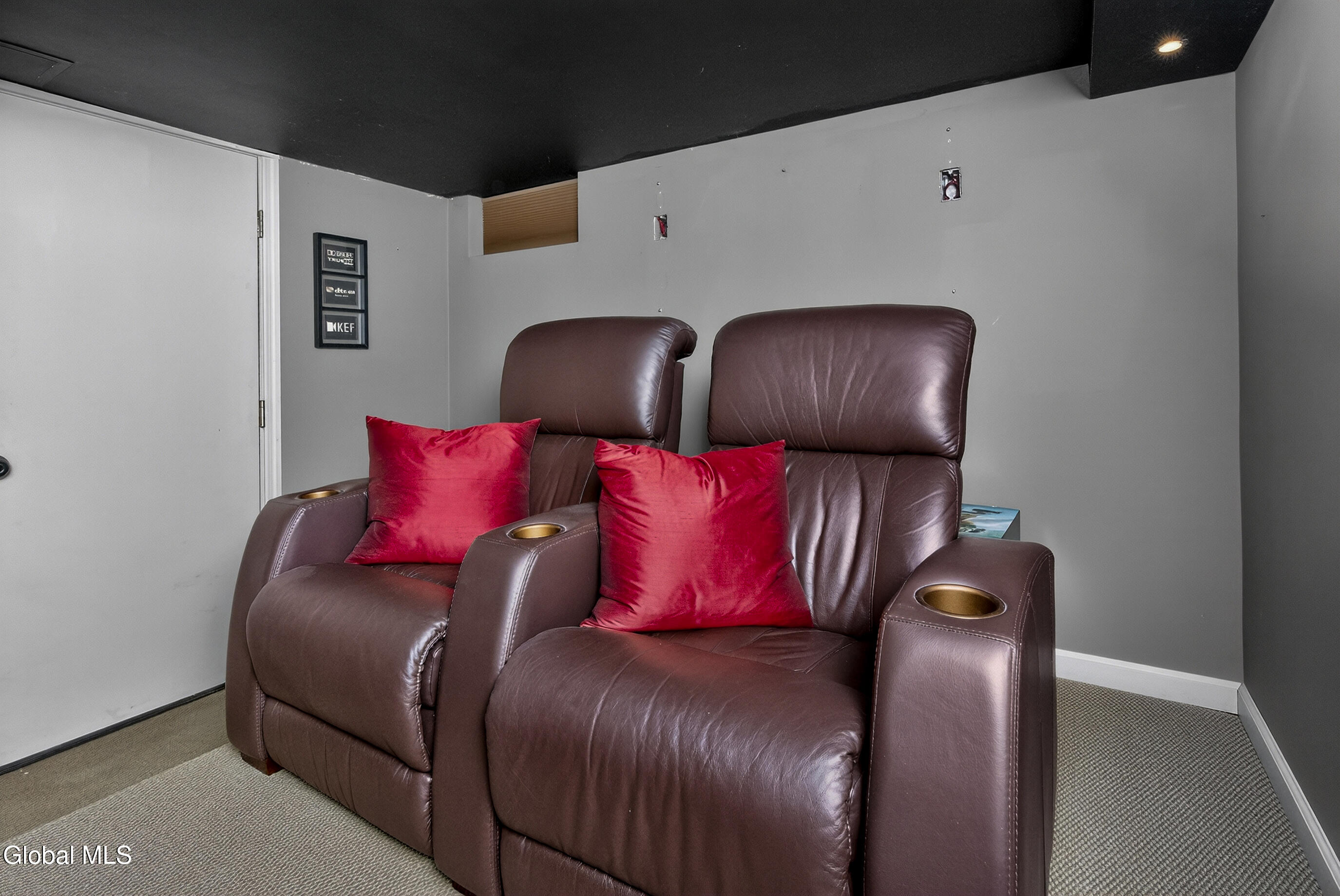 18 County Clare Lane Niskayuna NY 12309