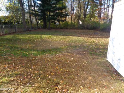 476 Bradford Road Schenectady NY 12304