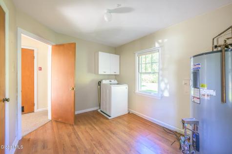 25 Westbrook Drive Nassau NY 12123