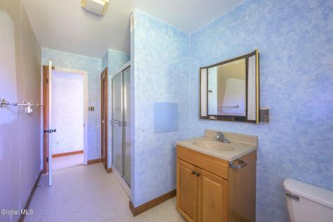 25 Westbrook Drive Nassau NY 12123