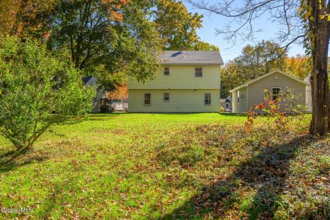 25 Westbrook Drive Nassau NY 12123
