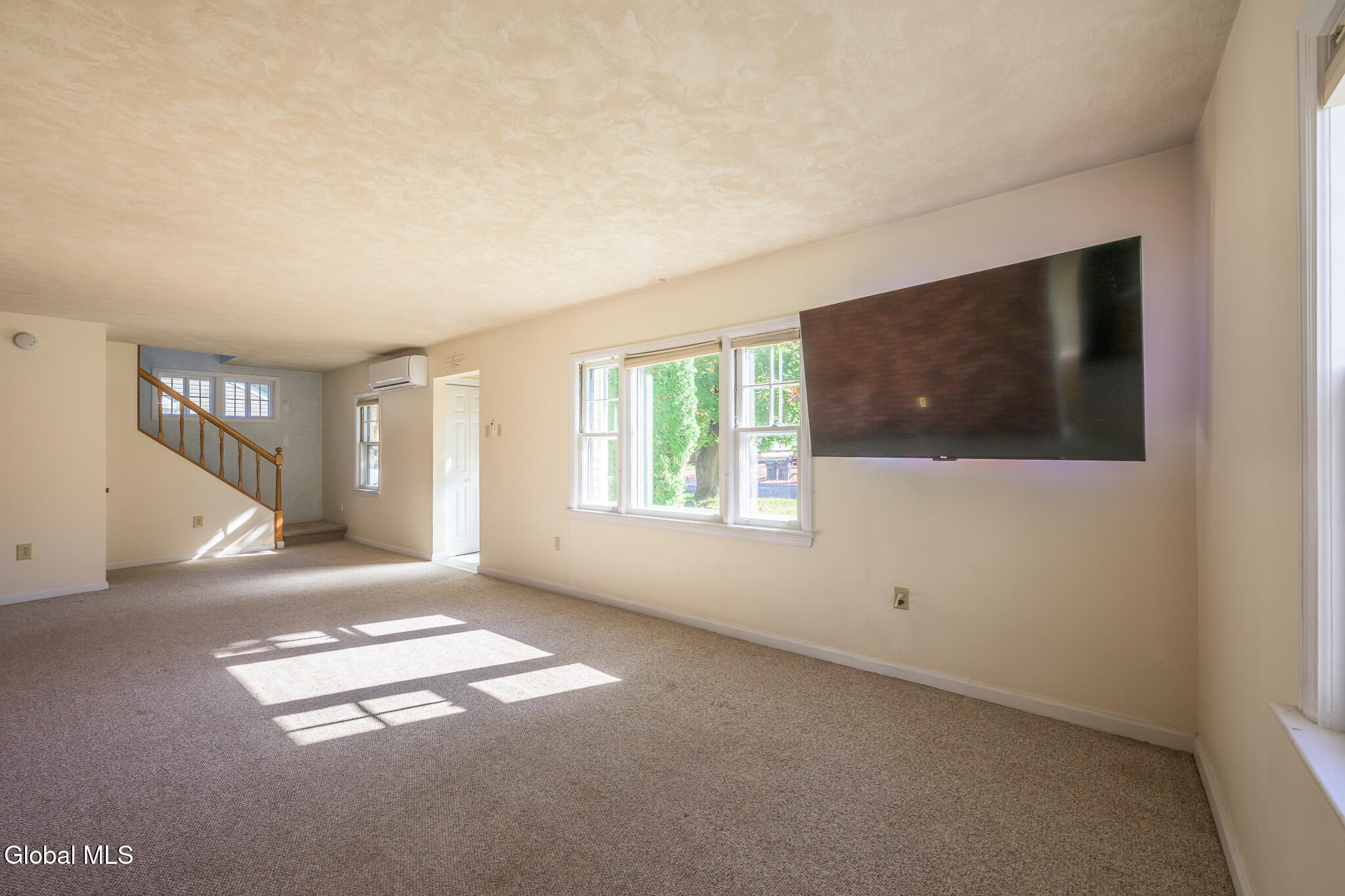 25 Westbrook Drive Nassau NY 12123