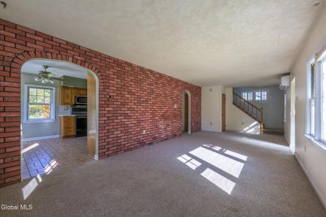 25 Westbrook Drive Nassau NY 12123