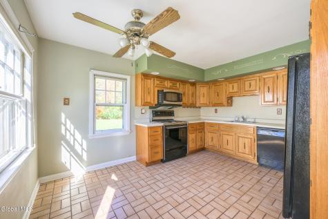 25 Westbrook Drive Nassau NY 12123
