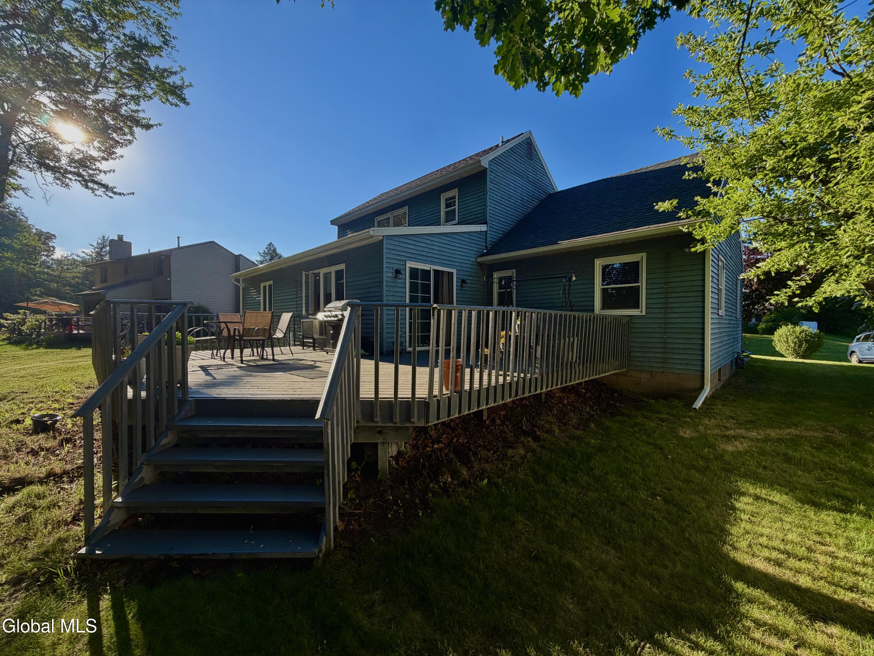 31 Laura Drive Latham NY 12110