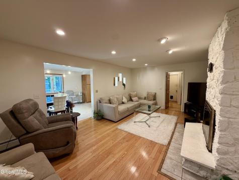 31 Laura Drive Latham NY 12110