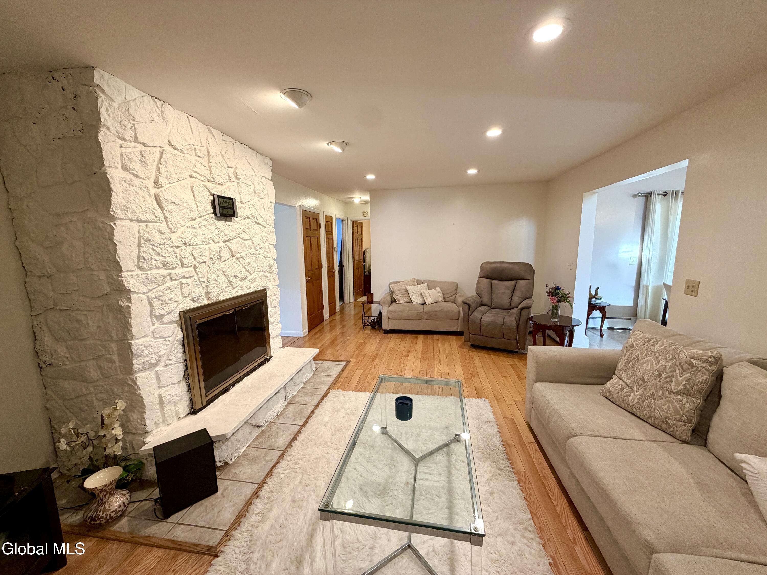 31 Laura Drive Latham NY 12110