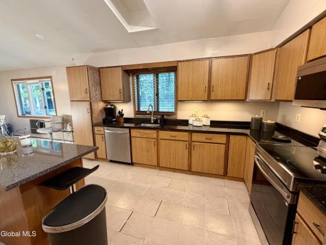 31 Laura Drive Latham NY 12110