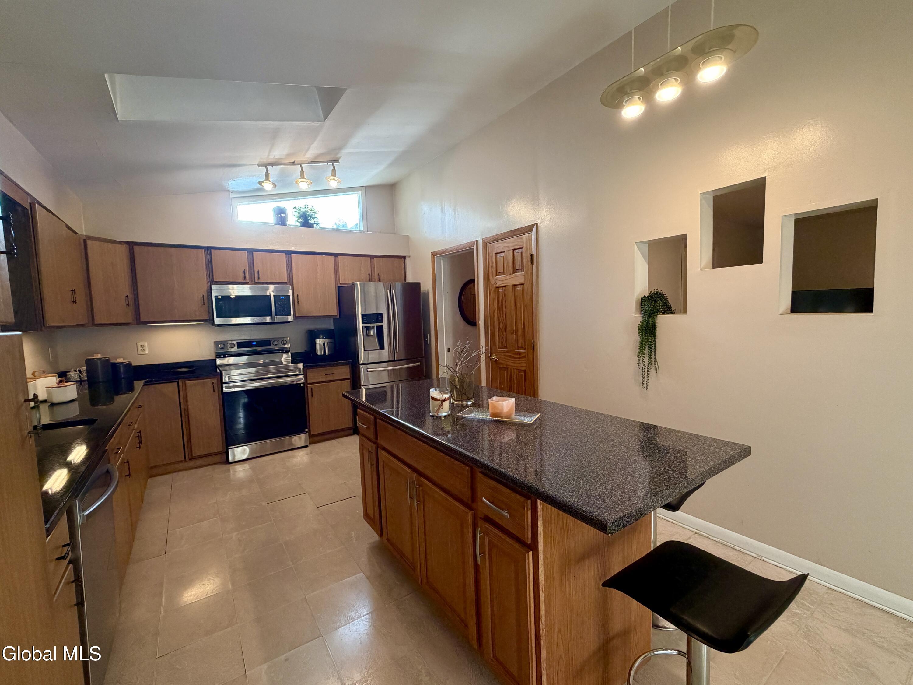 31 Laura Drive Latham NY 12110